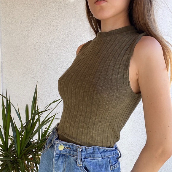 forest green turtleneck(crosslist on depop) - Picture 1 of 3